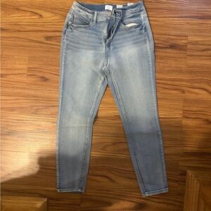 Time and Tru Light Blue Skinny Jeans
